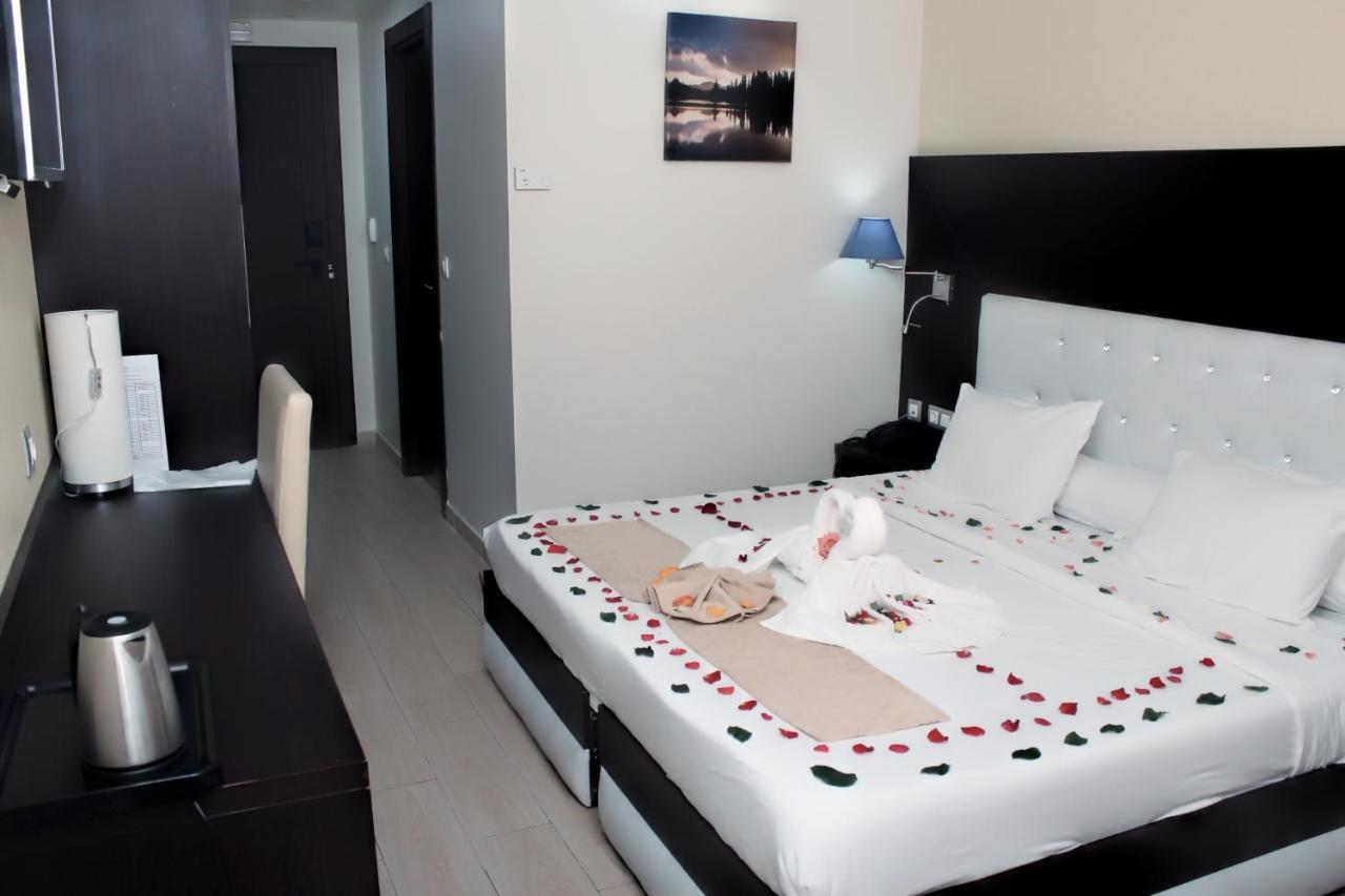 Hotel Amsterdam Rouiba Екстериор снимка