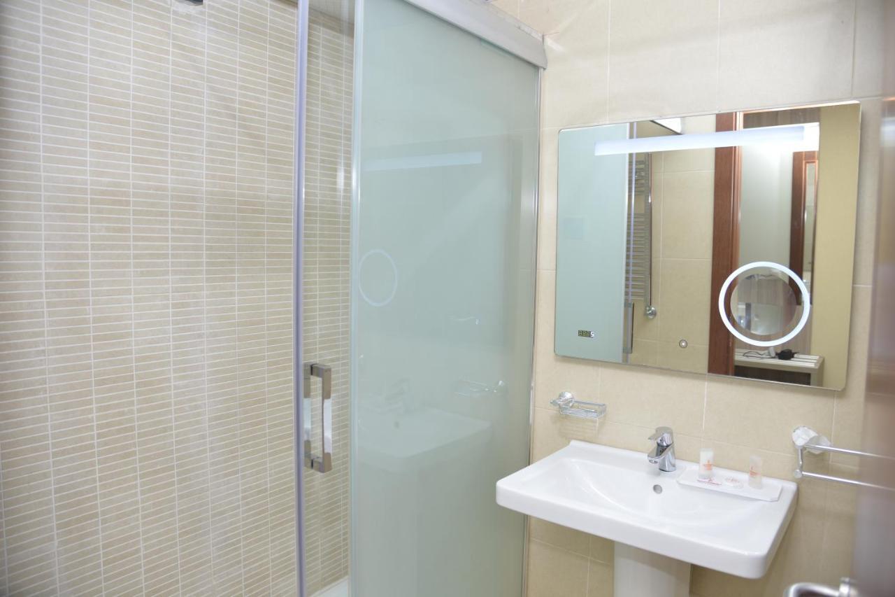 Hotel Amsterdam Rouiba Екстериор снимка